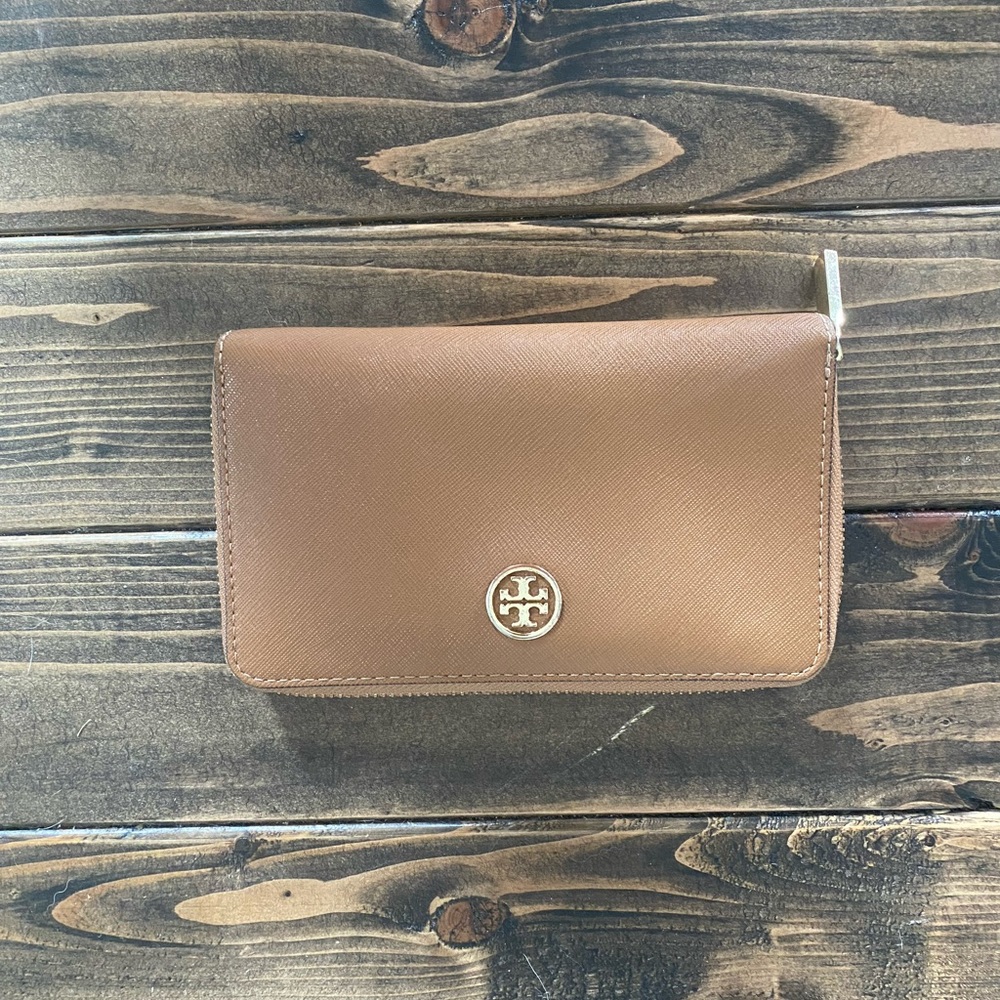 Tory Burch leather wallet